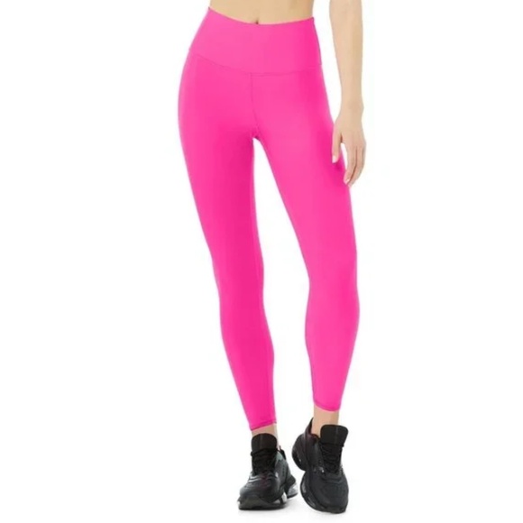 Alo Yoga High-Waist Airlift 7/8 Legging in Neon Pink